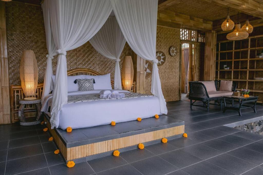 Villa Makerti Bali~Bamboo House Selat Exterior foto