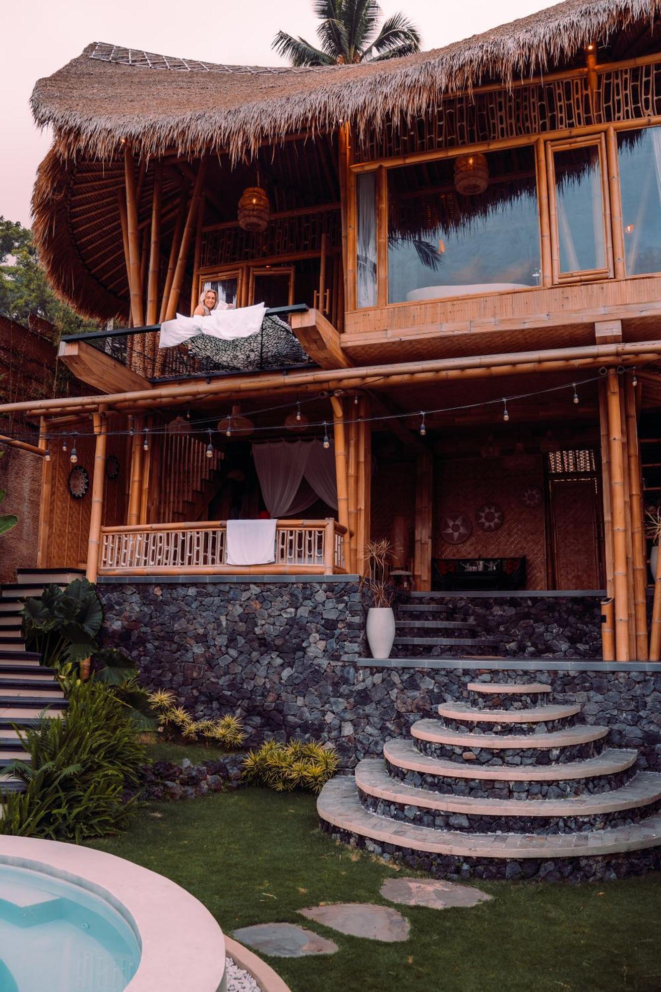 Villa Makerti Bali~Bamboo House Selat Exterior foto