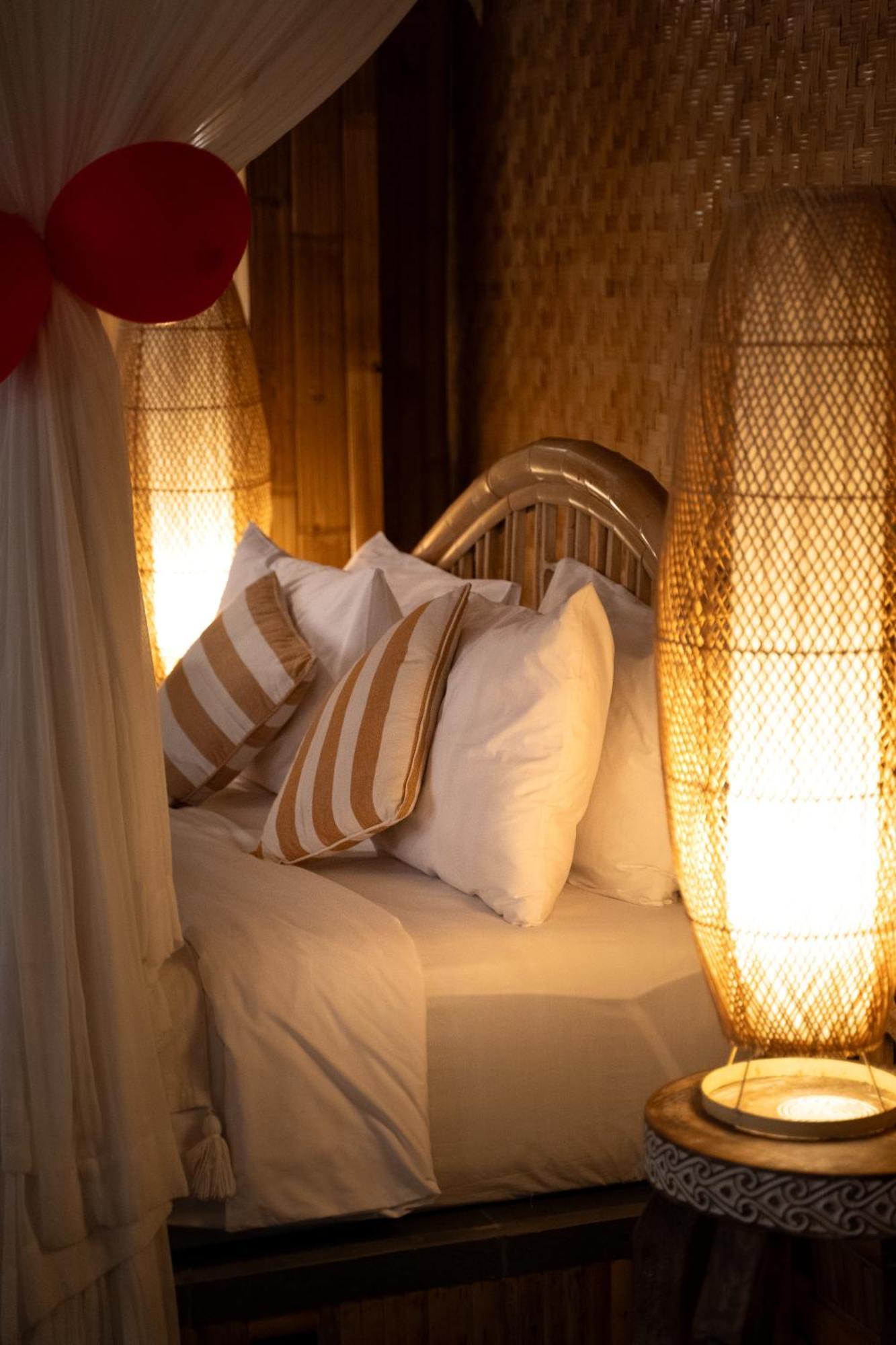 Villa Makerti Bali~Bamboo House Selat Exterior foto