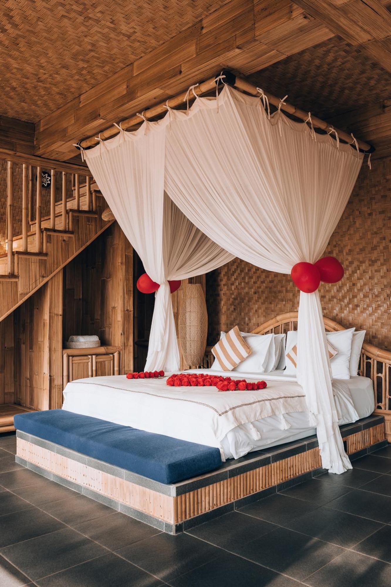 Villa Makerti Bali~Bamboo House Selat Exterior foto